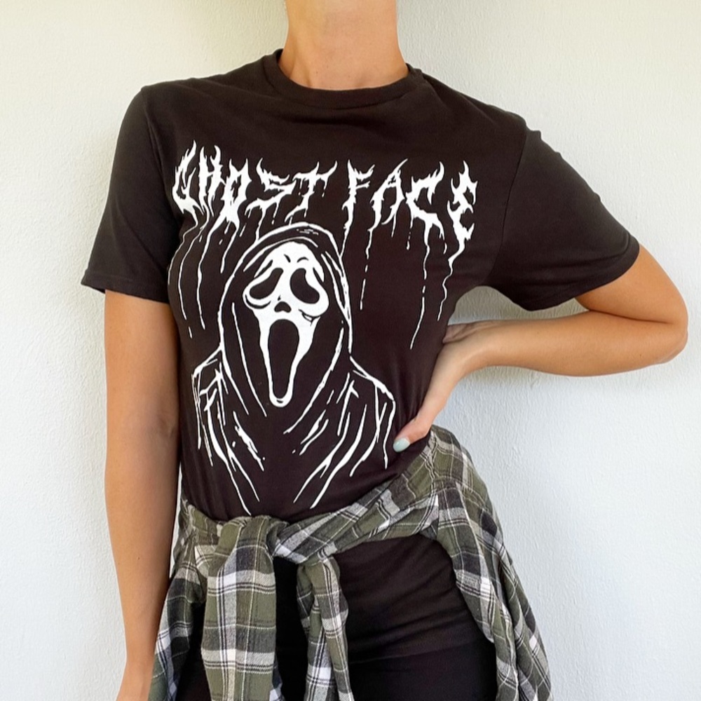 Vintage 90s-inspired Scream Ghost Face tee size small